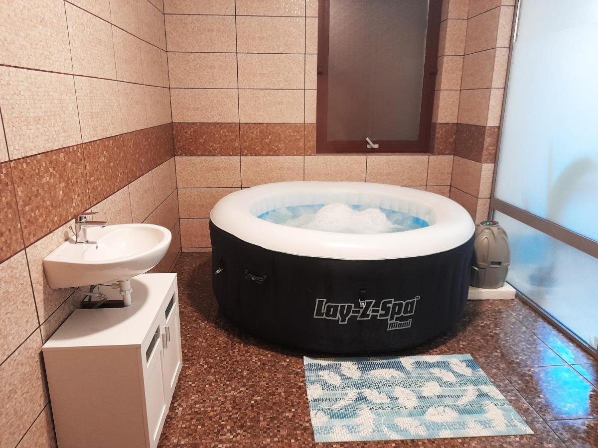 מלון Parádsasvár Matra Wellness Vendeghaz מראה חיצוני תמונה